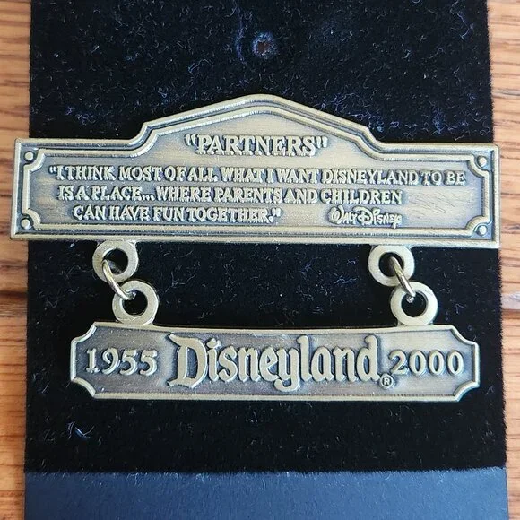 Disneyland Trading Pin - 45 Years of Magic - Bronze - Partners Plaque Dangle - Picture 2 of 3